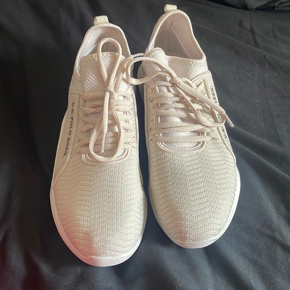 USPA Sneaker Women’s 8 New